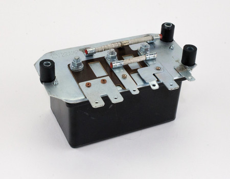 REGULATOR NAPIĘCIA Case IH 82847719